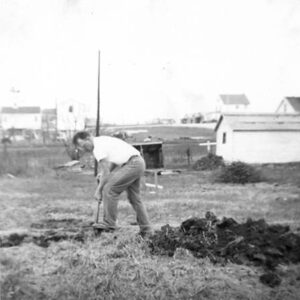 Fred Bachmann digging