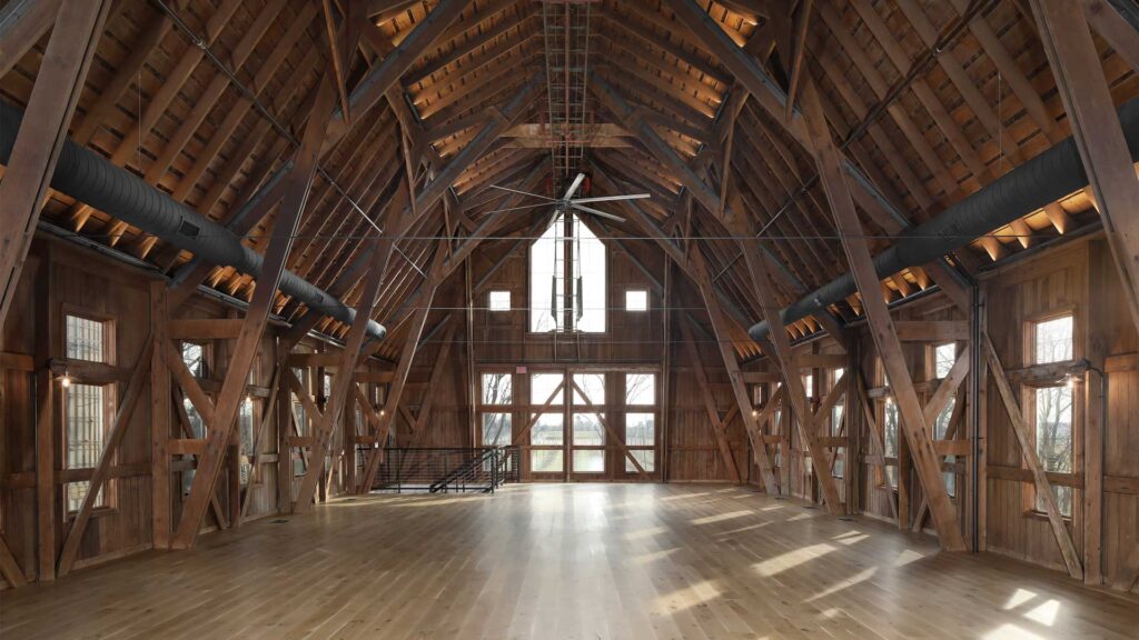 Four Winds Barn interior